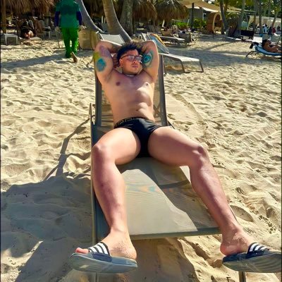 Angelo25cm ( 5️⃣0️⃣0️⃣k)'s profile picture